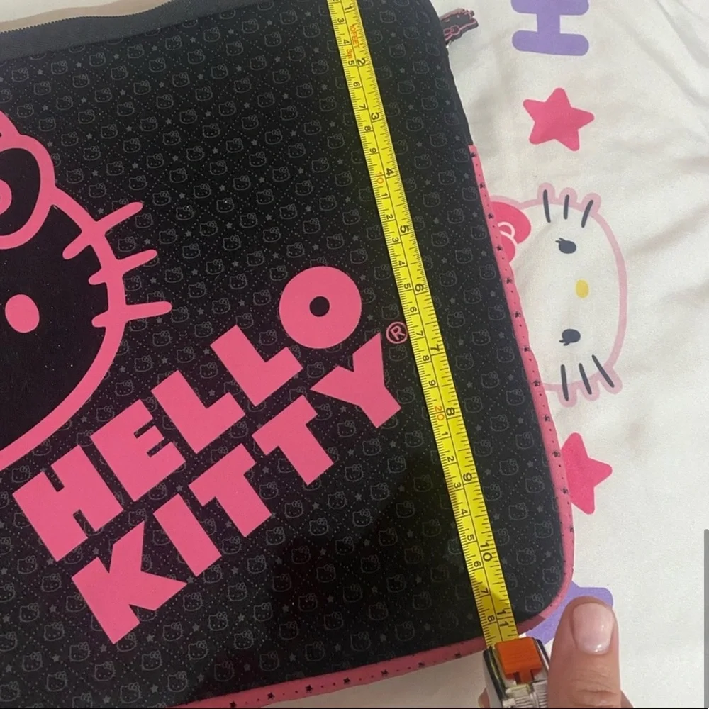 Authentic Hello kitty lap top case - Picture 6 of 7